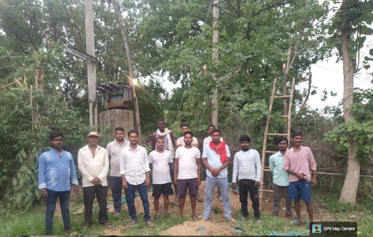 माननीय सांसद कालीचरण जी की प्रयास से लगा पांकी के धूप में ट्रांसफार्मर्