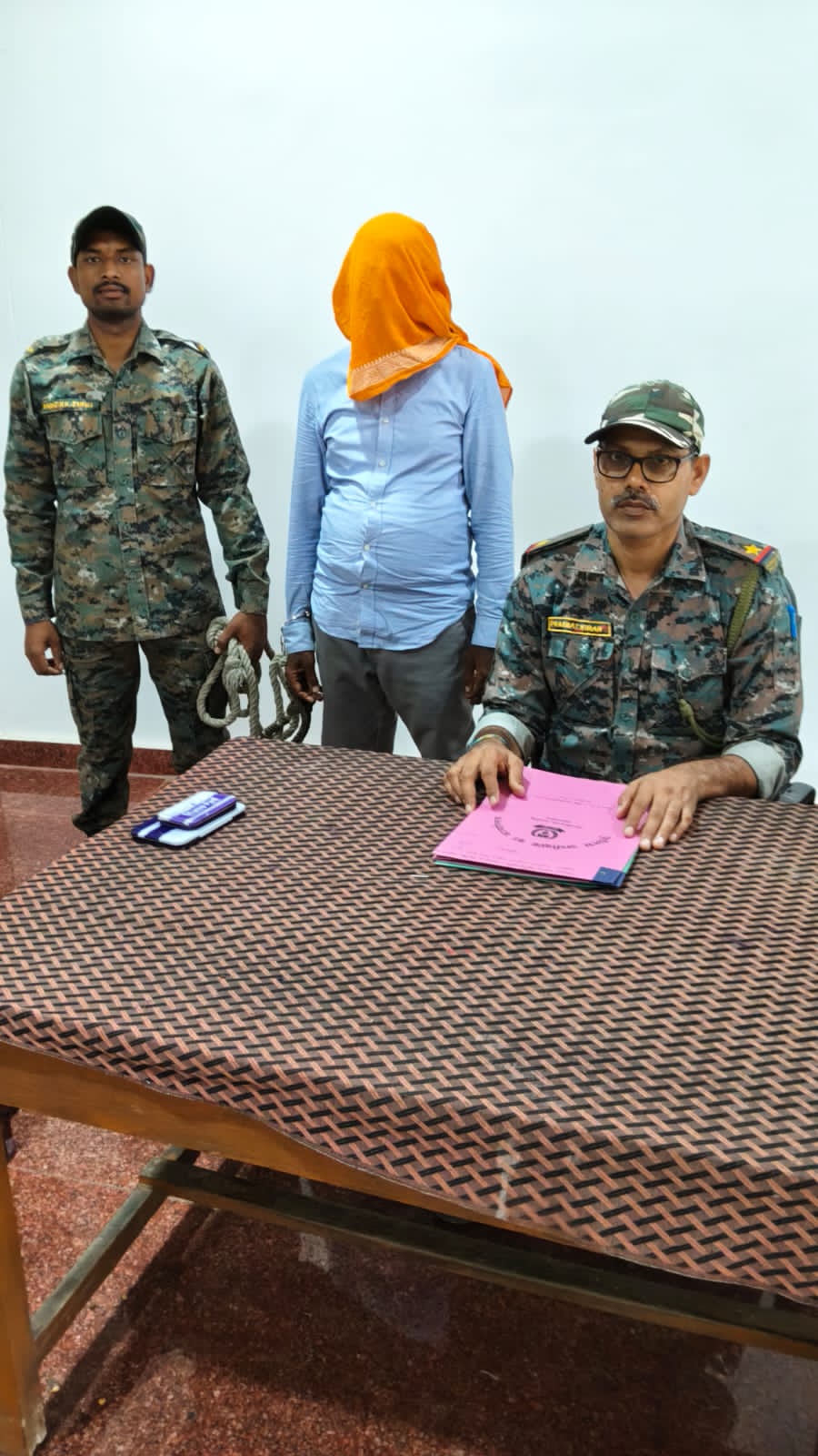 जमीन विवाद में मारपीट का आरोपी गिरफ्तार, न्यायिक हिरासत में भेजा गया।