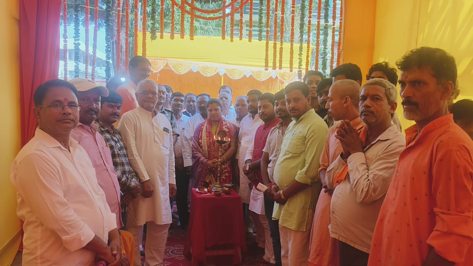 श्री रामजानकी मंदिर पांकी में वैदिक मंत्रोच्चार के साथ खुला माँ दुर्गा का पट